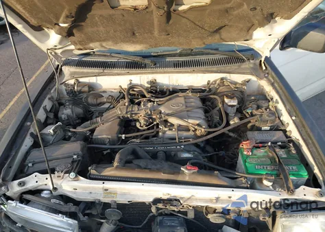 1999 Toyota 4Runner Sr5 V6 z USA, uszkodzony, nr VIN JT3HN86R3X0257564